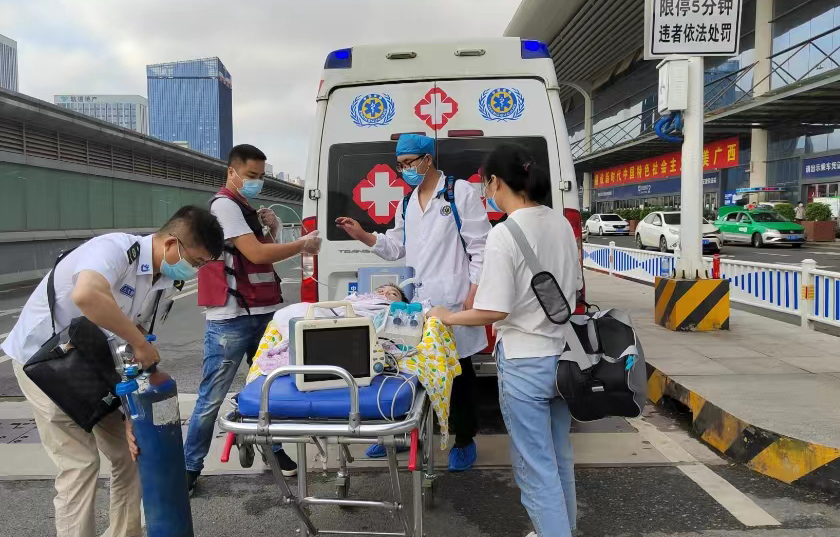 卢龙县救护车出租公司